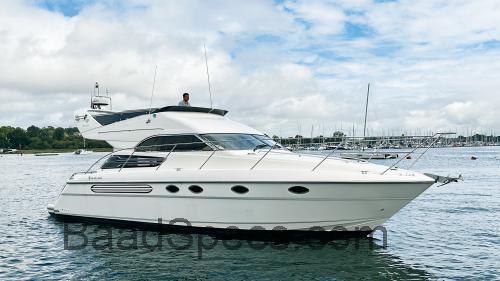 Fairline Phantom 42 Flybridge tekniske specifikationer 